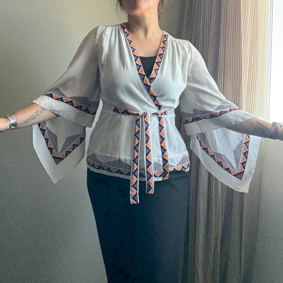 Vintage Y2K 00S BCBG White Sheer Bohemian Hippie Silk Kimono Wrap Top XS/S - Picture 10 of 10